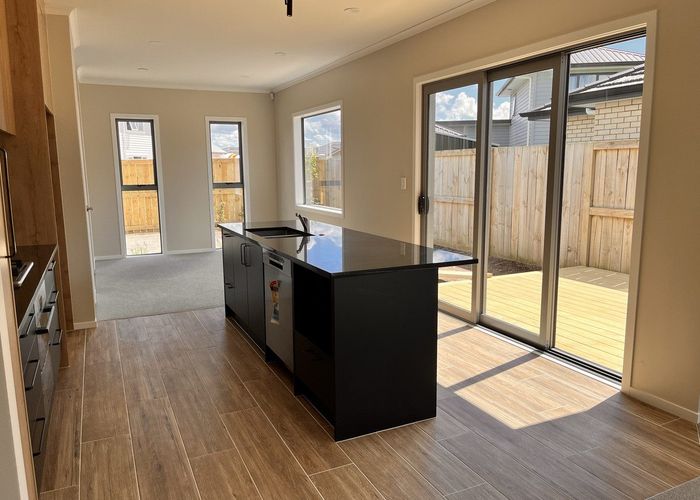  at 34 Mccorquindale Drive, Flagstaff, Hamilton