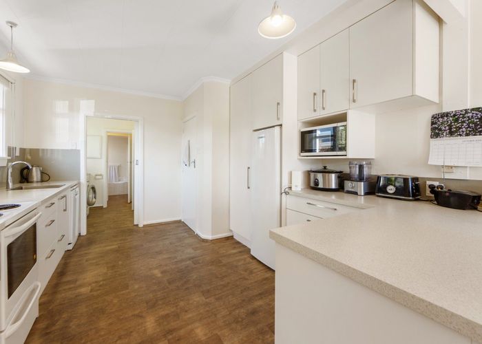  at 33 Colman Avenue, Sockburn, Christchurch City, Canterbury