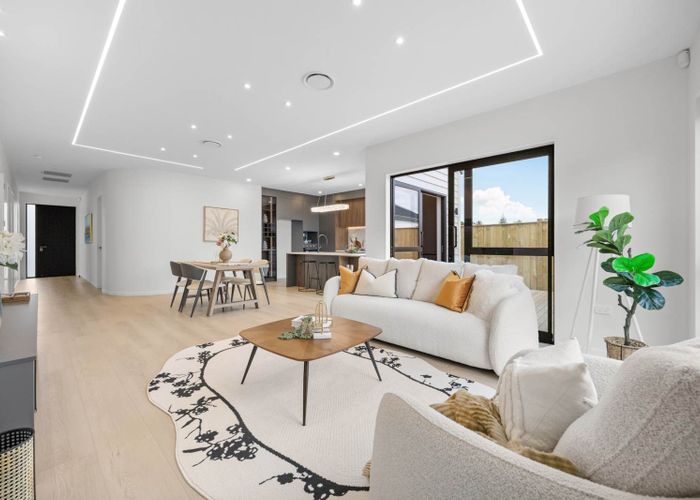  at 14 Putahi Crescent, Opaheke, Papakura, Auckland