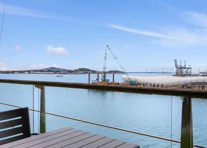  at 33/139 Quay Street, City Centre, Auckland City, Auckland
