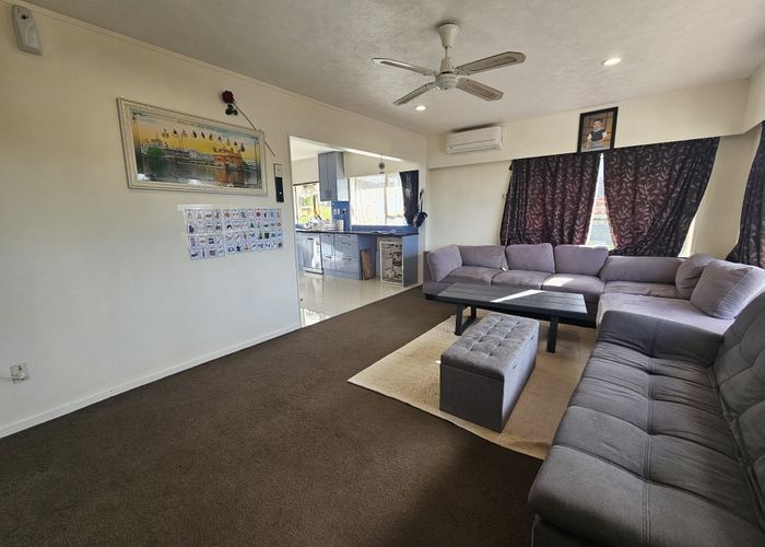  at 2/2a Hutt Road, Manurewa, Manukau City, Auckland