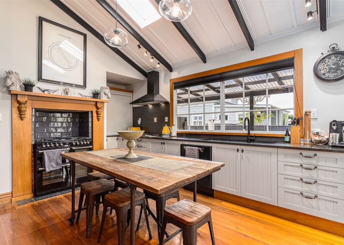  at 5 Queen Street, Feilding, Feilding