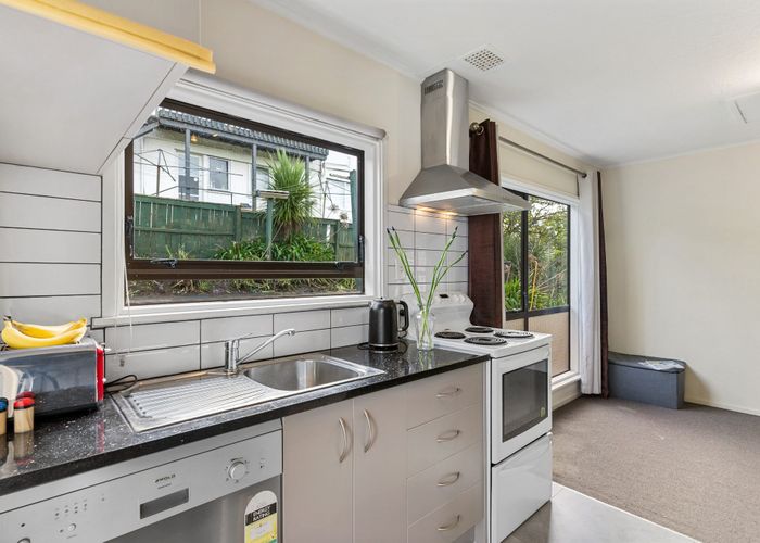  at 1/42 Kempthorne Crescent, Mission Bay, Auckland