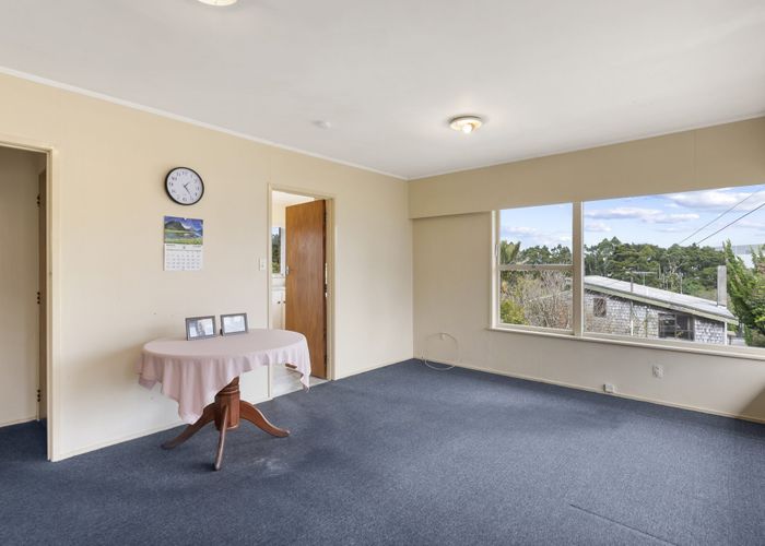  at 4/242 Onewa Road, Birkenhead, Auckland