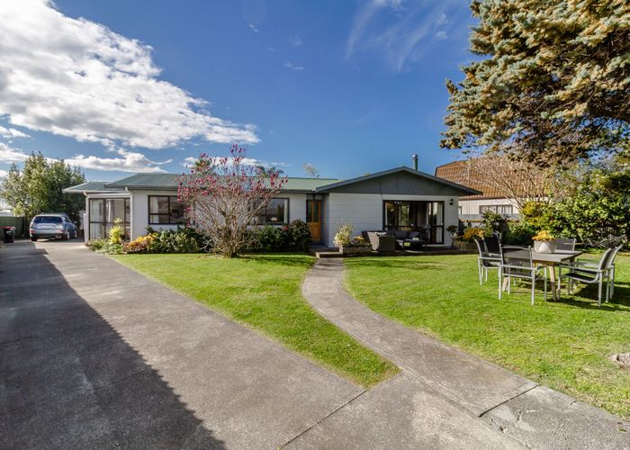  at 8 Lannie Place, Greenmeadows, Napier