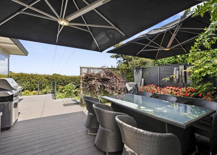  at 9A Del Mar Place, Merrilands, New Plymouth