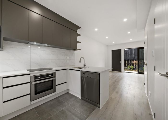  at 39 Brandon Road, Glen Eden, Waitakere City, Auckland