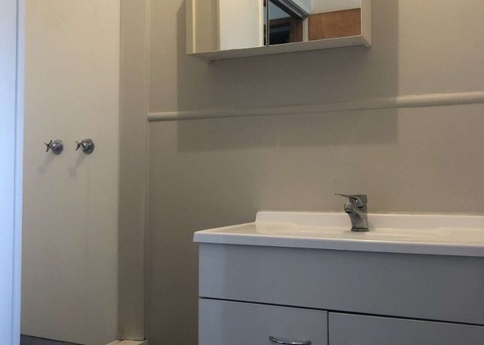  at 8/81 Lake Road, Frankton, Hamilton, Waikato