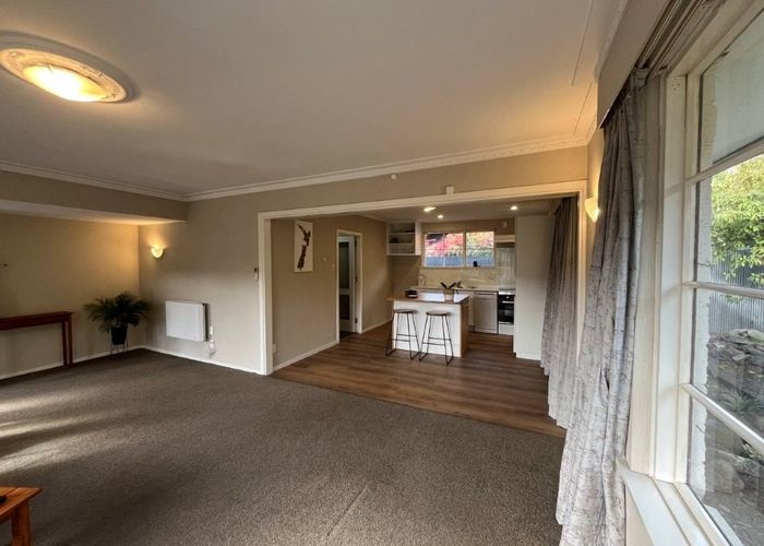  at 16 Cashmere Road, Cashmere, Christchurch City, Canterbury