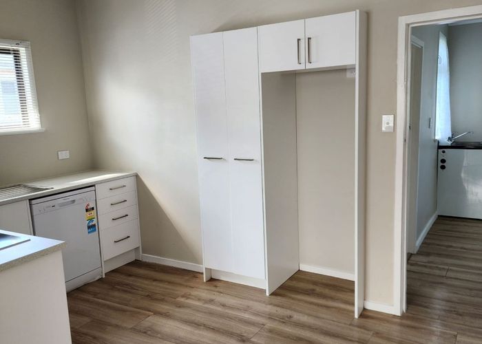  at 76 Manuka Street, Castlecliff, Whanganui