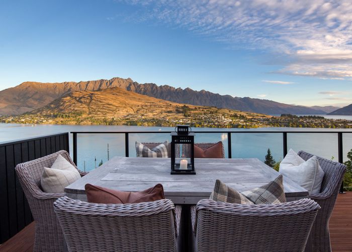  at 11 Sunrise Lane, Queenstown, Queenstown