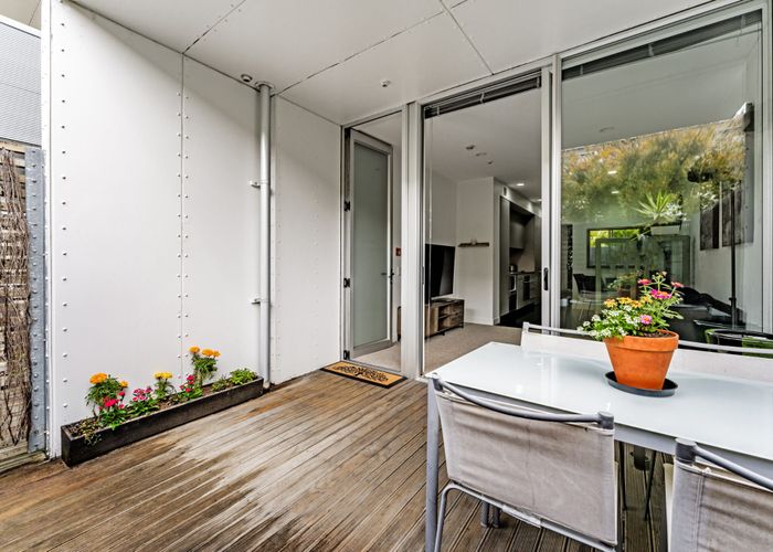  at 105/22 Fisher-Point Drive, Freemans B, Auckland