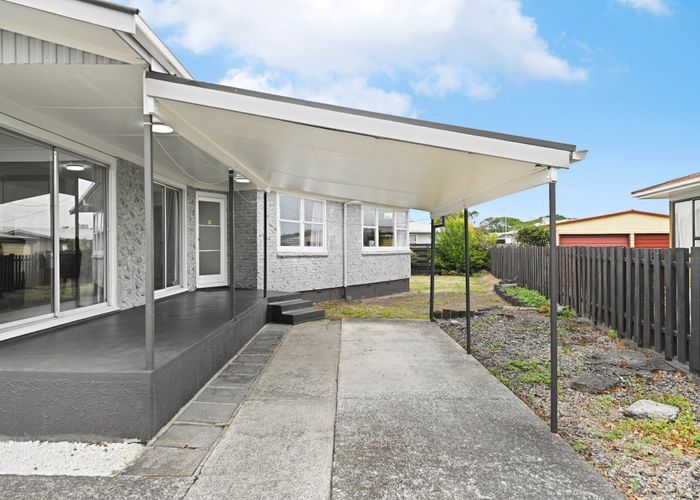  at 10 Bremridge Place, Melville, Hamilton, Waikato
