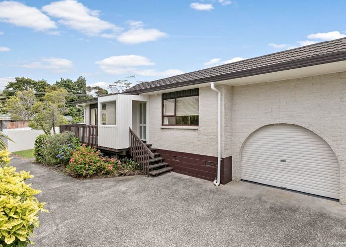  at 1/38a  Moore Street , Hillcrest, North Shore City, Auckland