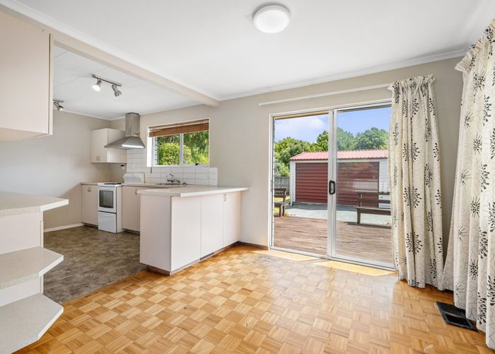  at 27 Denniston Crescent, Redwood, Christchurch