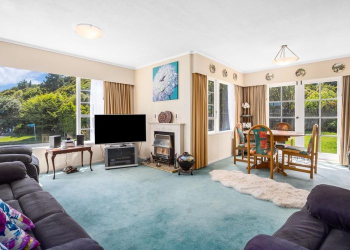  at 1 Ensign Lane, Whitby, Porirua