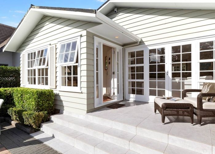  at 33A Bay Road, St Heliers, Auckland