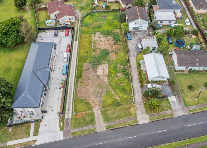  at 73 Yates Road, Mangere East, Auckland