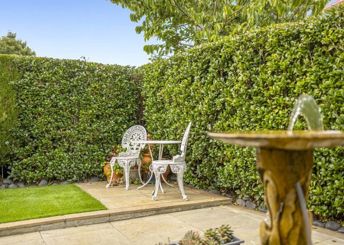  at 3 Uldale Place, Northpark, Auckland