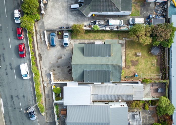  at 87 Queens Drive, Lyall Bay, Wellington