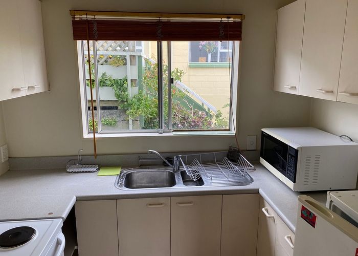  at 4/2 Overtoun Terrace, Hataitai, Wellington, Wellington