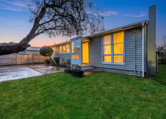  at 19 Rowena Crescent, Glen Innes, Auckland