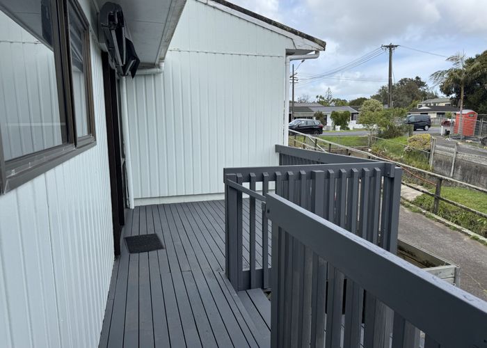  at 2/81 White Swan Road, Mount Roskill, Auckland City, Auckland