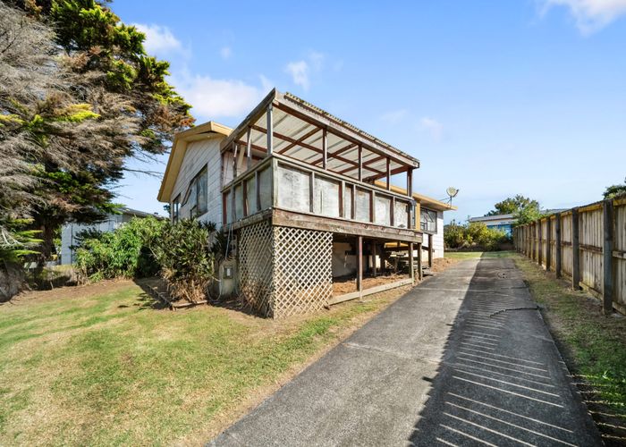  at 48 Darnell Crescent, Clover Park, Manukau City, Auckland