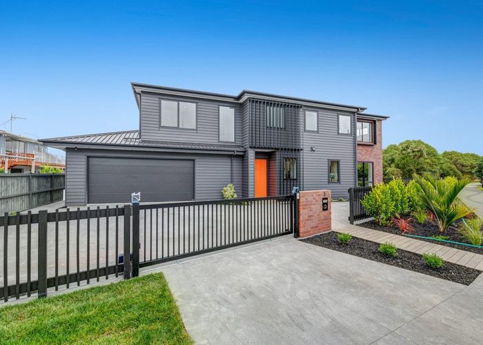  at 3 Kukuwai Avenue, Red Beach, Rodney, Auckland