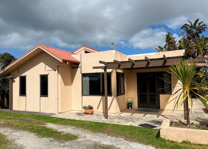  at 1004 Beach Road, Torbay, Auckland