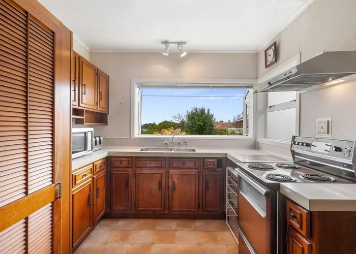 For rent 5 Walter Macdonal Street, Howick, Manukau City, Auckland