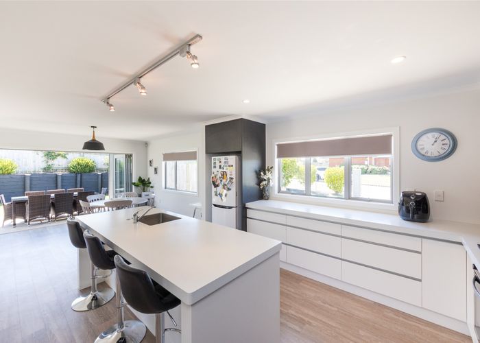  at 9 Poplar Grove, Feilding, Feilding