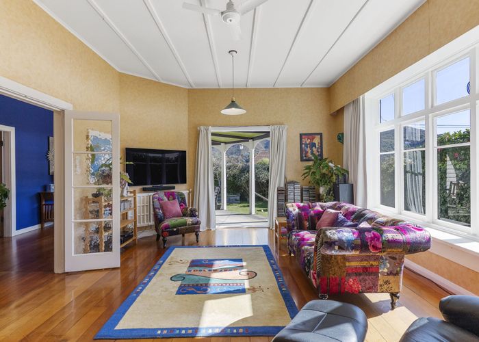  at 4 Marshall Street, Karori, Wellington, Wellington