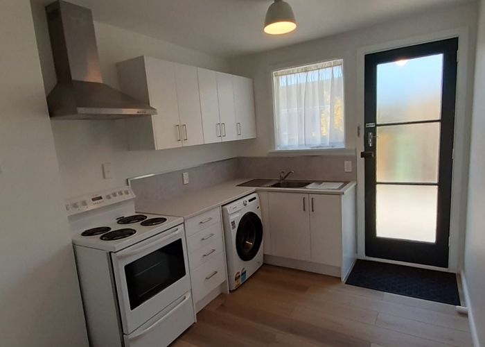  at 2/38 North Avon Road, Richmond, Christchurch City, Canterbury