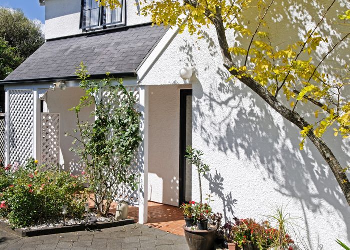  at 4/4 Whitworth Road, Mount Eden, Auckland