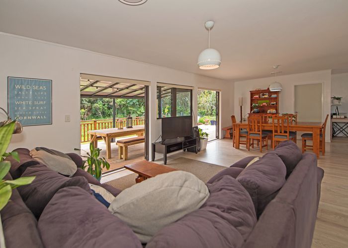  at 20 Alison Road, Surfdale, Waiheke Island