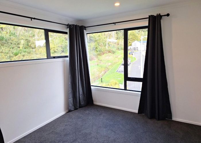  at 15 Joseph Bolton Crescent, Wallaceville, Upper Hutt, Wellington