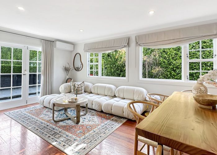  at 12 Richmond Avenue, Northcote Point, North Shore City, Auckland