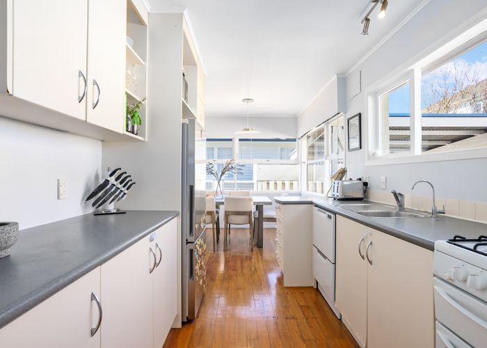  at 33 Jefferson Street, Glendowie, Auckland