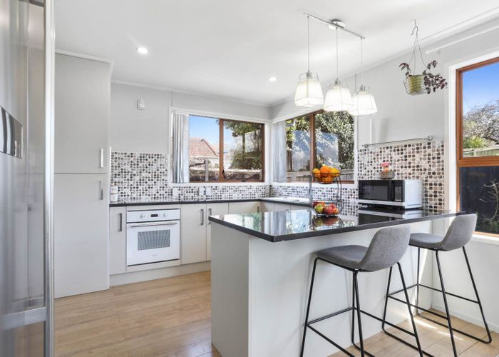  at 5  Holborn Place, Papatoetoe, Manukau City, Auckland