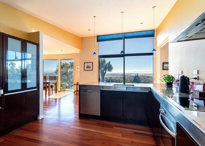  at 105 Hart Road, Richmond, Richmond