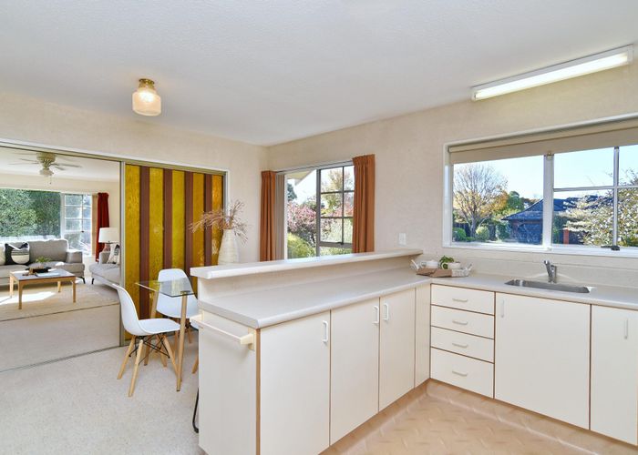  at 36 Highland Place, Avonhead, Christchurch City, Canterbury