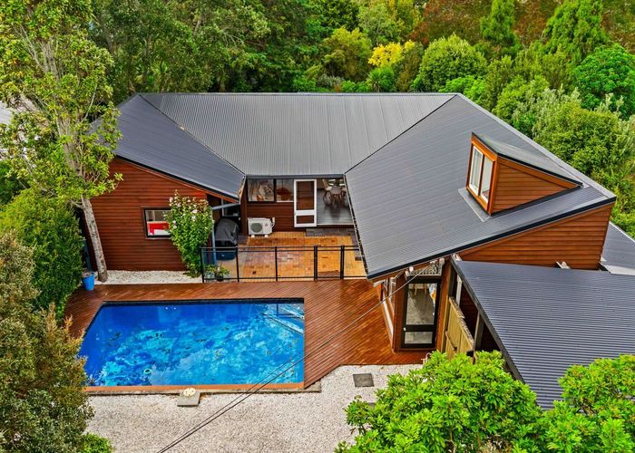  at 279 Royal Road, Massey, Waitakere City, Auckland