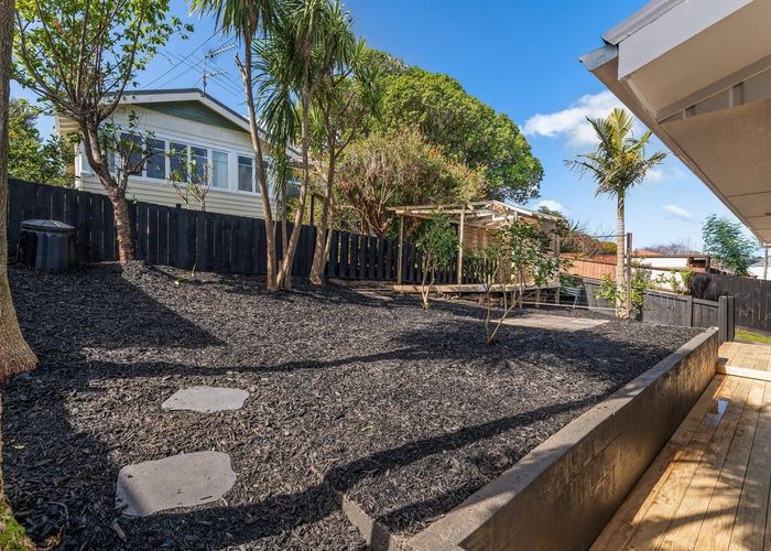  at 6 Kingsway Avenue, Sandringham, Auckland City, Auckland