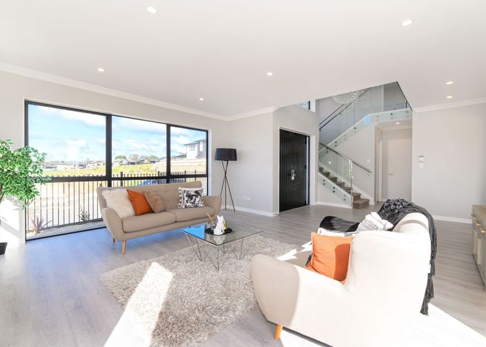  at 5 Kate Duncan Drive, Swanson, Auckland