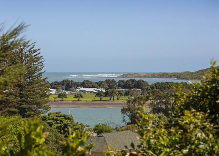  at 18 Stewart Street, Raglan