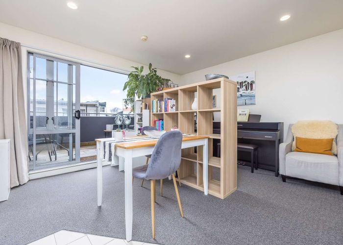  at 3 Keystone Avenue, Mount Roskill, Auckland City, Auckland