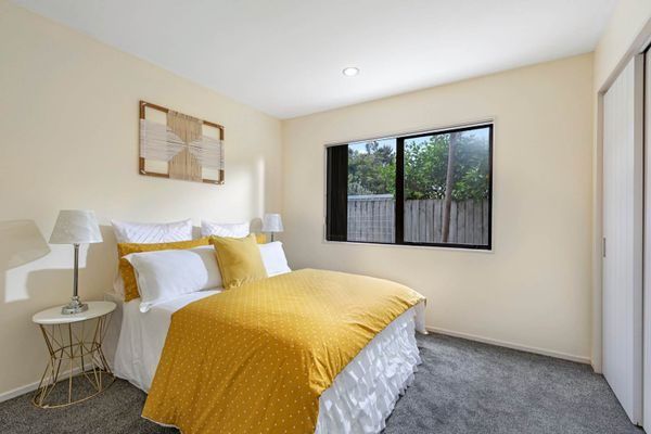  at 28 Catlins Place, Fairview Heights, Auckland