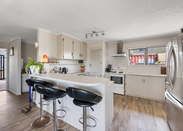  at 38 Rogers Road, Bay View, Napier