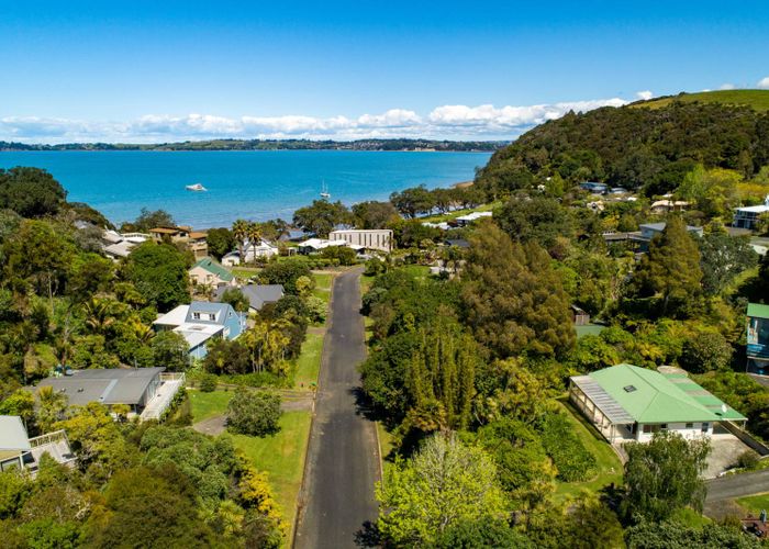  at 15 Buckleton Road, Tāwharanui Peninsula, Matakana